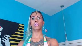 Kissable Tattooed Tranny Hooker