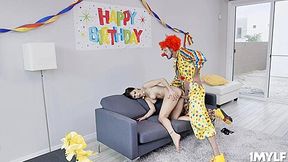 Quinton James - Horny Clown Was Able To Lick, Finger And