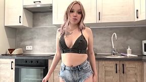 CHEATING WIFE CHALLENGES Husband&rsquo_s Friend to a DEEPTHROAT... and GET CAUGHT!