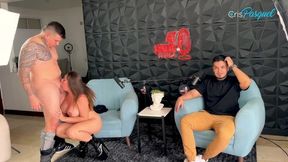 Sara Blonde Sucks Her Partner Dick In Front Of Me Crispasquel 40grados Podcast