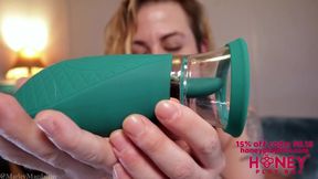 Big pussy lips trasnmasc toy sucked raw in huge orgasm review
