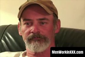 MenWorkinXXX.com - Sexy jerk off session with bearded old dude showing off vigorously