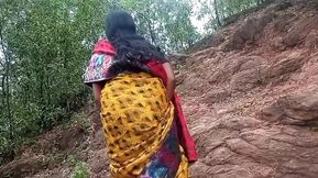 Village Bhabhi Facked by a School Student in forest