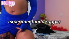 Morena gostosa experimentando roupas marcando na buceta