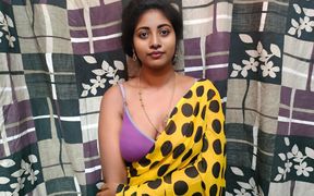 Hot Teen(18+) Wife Calls Husband for Sex by Removing Saree