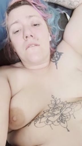 Chubby Milf Wife wakes up with magic wand to have amazing morning sex!