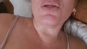 CORNUTAZZO MANTIENI ANCORA QUEL TROION DI TUA MOGLIE?