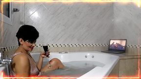 disfruta de la hermosa cojida del dia anterior , mientras espera a los ganadores de los dos dias de vacaciones, un dia con la diosa del sexo , perla lopez