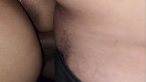 Mi marido me encuentra masturb&aacute_ndome y de castigo me folla mi gran culo