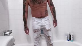 Desperate wetting in my white jeans