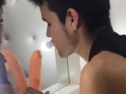 mira como me encanta estar desnudo en camara