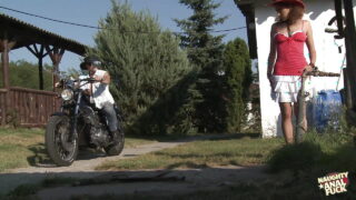 Sex dur &#8211; futai anal dur pentru țâțe mici Stephanie Sierra