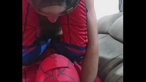 FODENDO COM O HOMEM ARANHA NO CARNAVAL