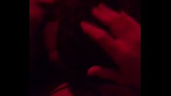 Neg&atilde_o chupou meu rabo na casa de swing