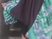 Afghanistani Stepsister orgasm cuckold