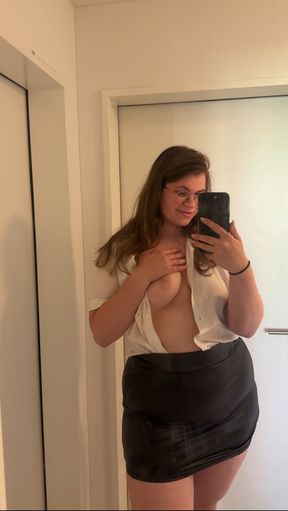 Drop them titties