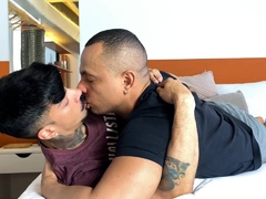 RJ MALE VIDEOS - Hot Kisses In My Apartment - By Andre Maya
