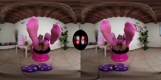 Hot Brunette Janelle Plays With Dildo Dressed In Pink Stockings With Kawaii Slippers; Ebony Babe in Kitty Cosplay Foot Fetish VR