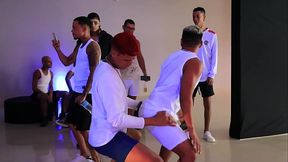 Anivers&aacute_rio Hotboys Vira Orgia de Atores Porno