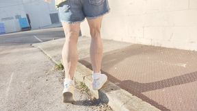 Tempest is outside flexing