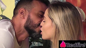 Foda apaixonante com a loira Stella Mattos e Vinny Burgos