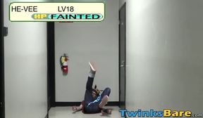 Cameron Hilander breeds Kyle Rhodes after cosplay party