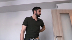 Czech Hunter: IT Jobless Spaniard Fucks For Rent