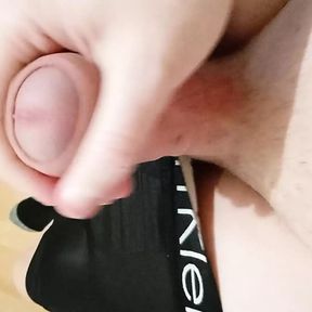 Big dick says sucking means my girlfriend doesn&#039;t want me to masturbate him all day