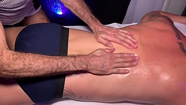 Massageando o dotadao mais gostoso de sp