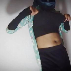 Lavisha Saxsena Beautiful Indian Solo Girl Dancing to Bollywood song and Arab Beats Belly Dance Fusion naked dance show