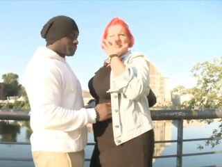 Cooky craves to bang his internet date on the Berlin wall