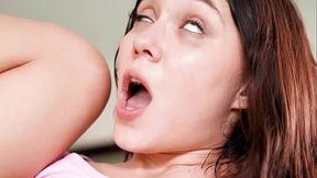 Mia River&rsquo_s Poolside Stepdad Temptation: Petite Brunette&rsquo_s Kitchen Creampie