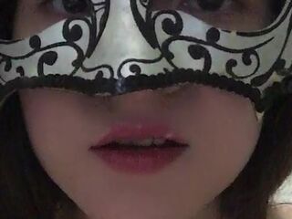 С матом! Русская Госпожа ссыт в чашку и заставляет тебя пить ее мочу, вылизывай мою немытую пизду!