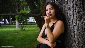Good Smoker Elmira Is Chain Smoking