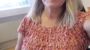 Horny milf have fun in the office