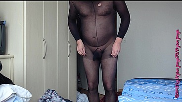 Kleiner Enger Kaputter Catsuit