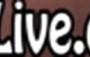 Busty blonde Maggie Green Masturbates in Tub!