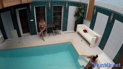 Divine bitch blowing good