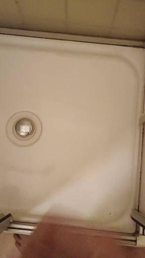 Cumming Shower