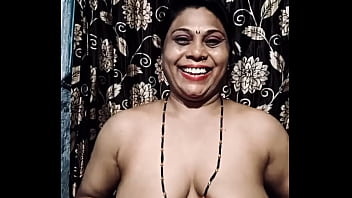 Gujju Milf mastrubate in can