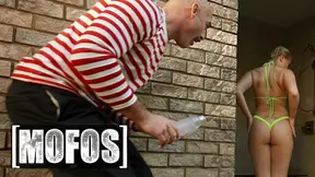 Charles Dera Watches Harley King's Rubbing Soap On Her Ass And Becomes So Horny To Fuck Her - Hot