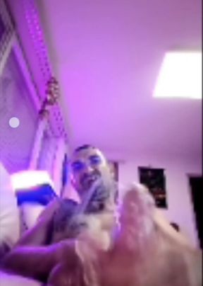 Horny cumshot
