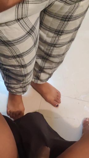 Stepsister With Beautiful Body Lets Me Fuck Her Hot Pussy.   Clip 1