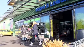 Amateur Neighbor GF Gets a Sticky Surprise