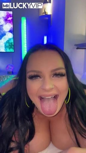 Payton Preslee Pussy Cant Resist Swallowing Hot Load