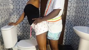 Plumber Fucks Client's 18yo Stepdaughter at Bathroom (african Teen)