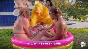 Frisby's chicken organizes fight between ALIX VLOGS and LARA ROSS to see who will fuck his fat cock