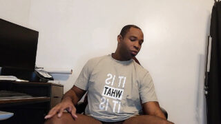 POV närbild av stora svarta kukar som bultar amatöramerikanska homosexuella rumpor med heta cumshots