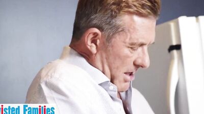 Twisted Families - Ty Mitchell Moves in with Matthew Figata who Vows to make Ty Obey his Rules