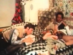 Roberto Malone in a nice double blowjob threesome